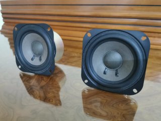 Altavoces Yamaha Cuadrados Negros
