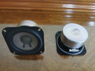 Altavoces Yamaha Cuadrados Negros