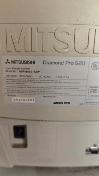 Monitor Mitsubishi Diamond Pro 920