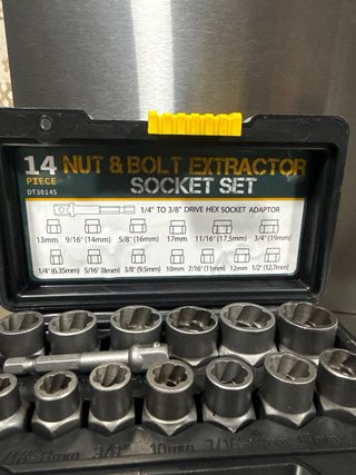 Maletín Extractor Tuercas y Tornillos pasados 14p