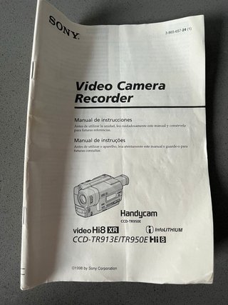 Sony Handycam CCD-TR913E Plata