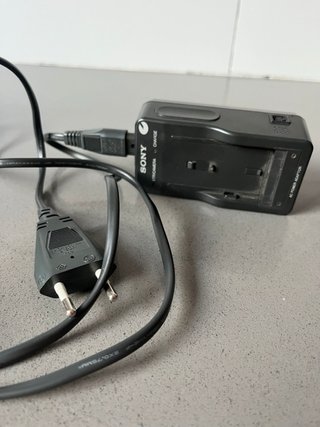 Sony Handycam CCD-TR913E Plata