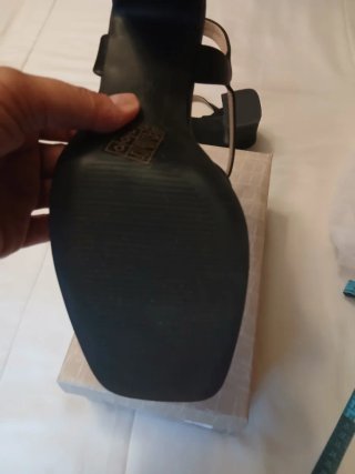 Sandalias de tacón negras