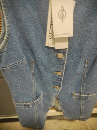 Chaleco vaquero elástico Stradivarius