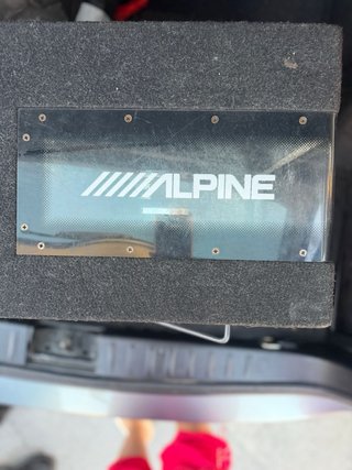 Subwoofer Alpine para coche