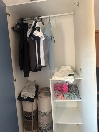 Dormitorio juvenil con cajones