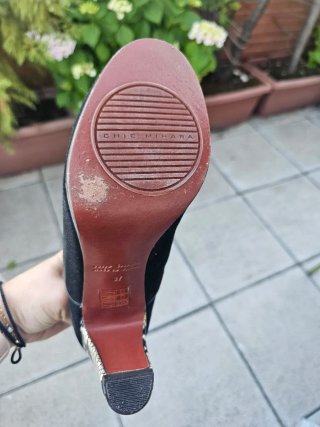 Botín Chie Mihara Negro Tacón Serpiente
