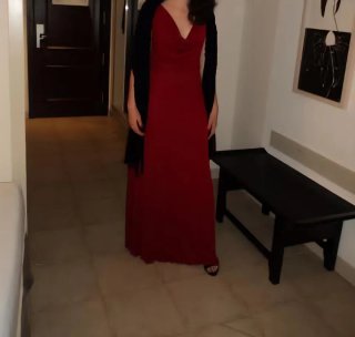 Vestido de fiesta negro ó rojo elegante