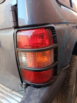 Faros Pajero/Montero V20