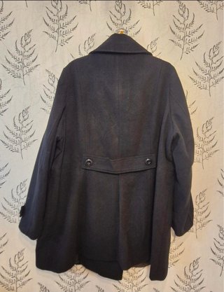Abrigo gris elegante nuevo