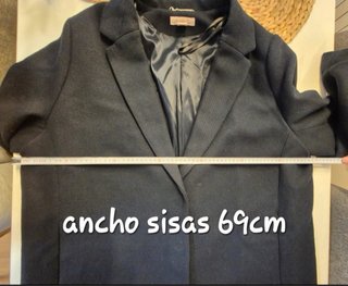 Abrigo gris elegante nuevo
