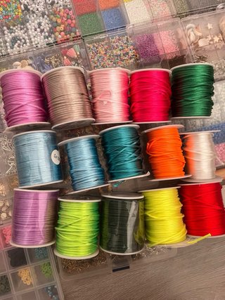 Kit Manualidades Cuentas, Hilos y Abalorios