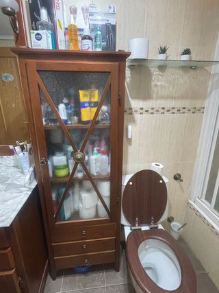 Lavabo y mueble de baño madera y mármol