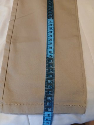 Pantalón beige talla 42, a estrenar