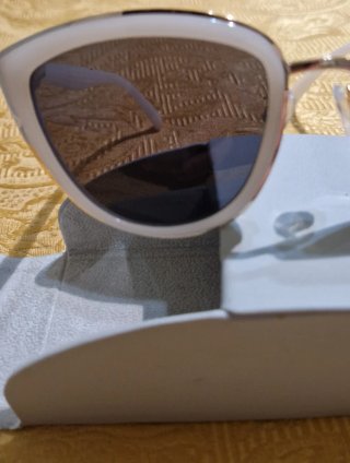 Occhiali da sole donna oro e bianchi
