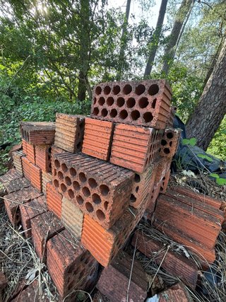 Ladrillos huecos de construcción