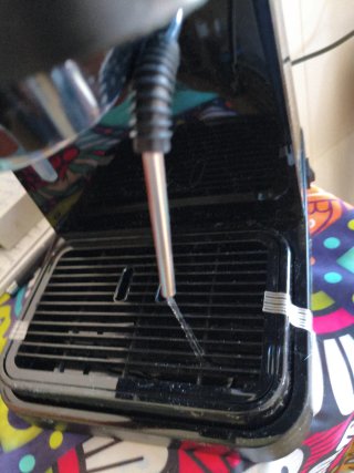 Cafetera DeLonghi Stilosa Negra