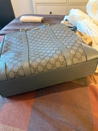 Bolso Gucci Maletín GG Supreme Gris