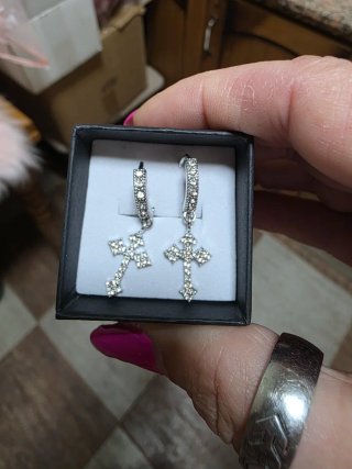 Pendientes de cruz con brillantes