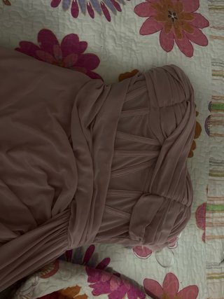 Vestido de evento rosa sin usar, es de shein