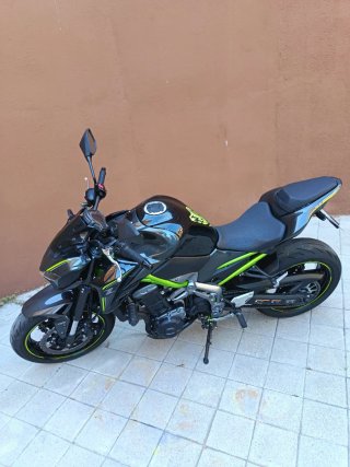 KAWASAKI Z900 IMPOLUTA
