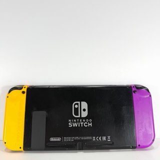 Nintendo Switch Viola e Giallo completa