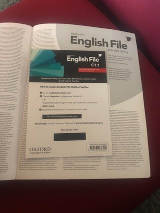 Libro de texto Escuela Oficial de Idiomas C1.1