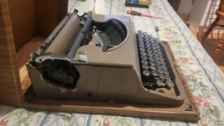Máquina Escribir Hispano Olivetti Studio 46