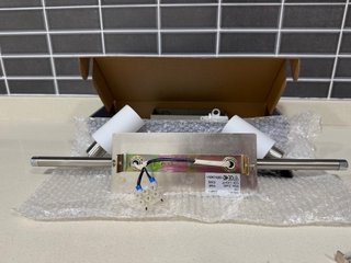 Foco LED Baño/Aseo Plata y Blanco