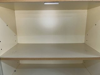 VITRINA BAJA CON LLAVE