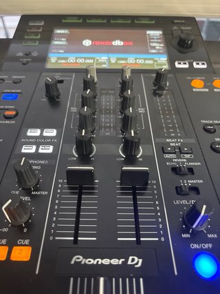 Controladora DJ Pioneer XDJ-RR + MALETA portatil