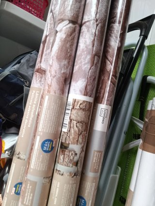Papel pintado autoadhesivo