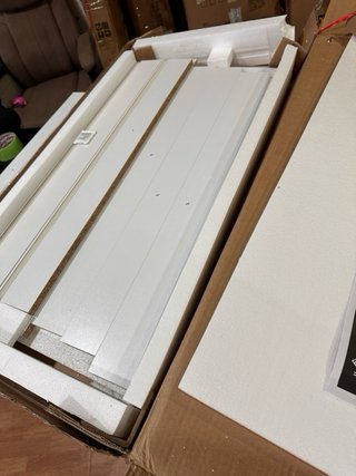Vitrina expositora de pared madera y cristal