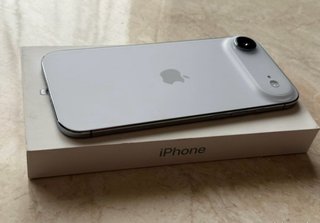 iPhone 17 Air Azul/Plateado