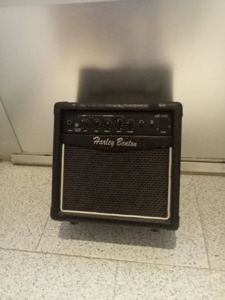 Amplificador Guitarra Eléctrica Harley Benton HB-1