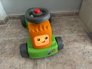 Tractor correpasillos Fisher Price