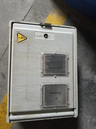 Caja contador eléctrico