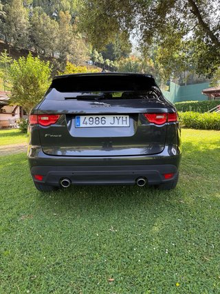 Jaguar F-Pace 2016