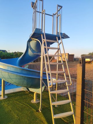 Tobogán piscina fibra reforzado