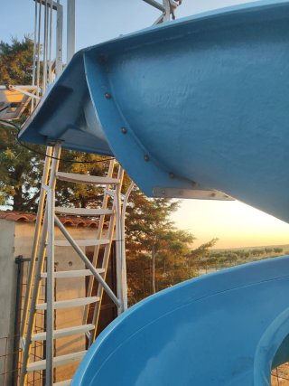 Tobogán piscina fibra reforzado