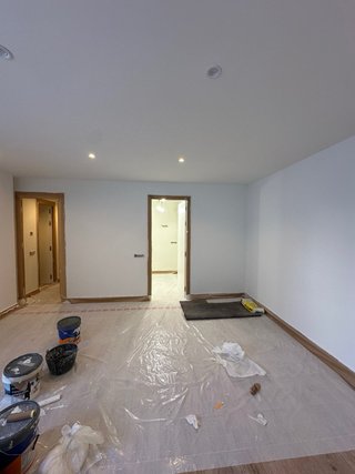 Servicios de pintura y colocación de tarimas