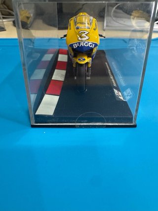 Ducati 999 Testastretta 2003 Modellino