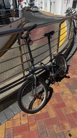 Bicicleta plegable gris