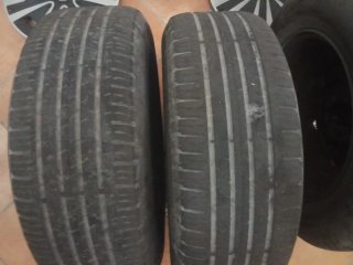 Neumático 205/65 R15 V Peugeot Partner y tapacubos