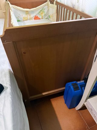 Cuna de madera Medidas 64x124 con colchón