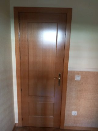 PUERTAS DE MADERA