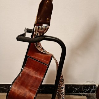 Soporte Guitarra Adam Hall Nuevo