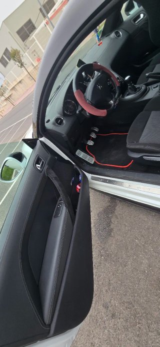 Peugeot RCZ 2013