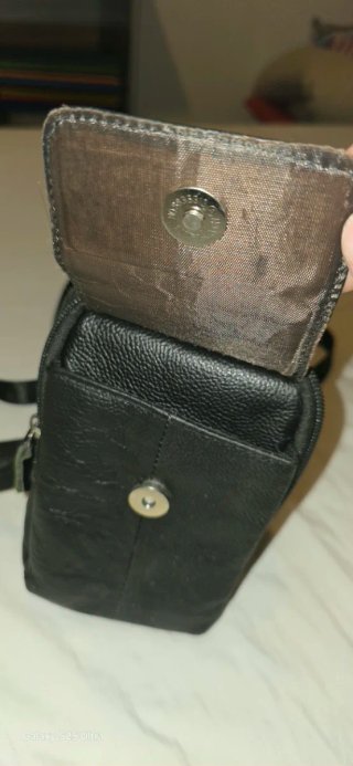 Borsellino nero in pelle