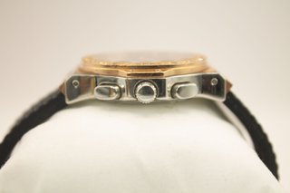 Reloj Dogma Consulat Oro y Negro